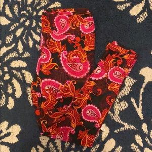 Lularoe leggings  TC- paisley print